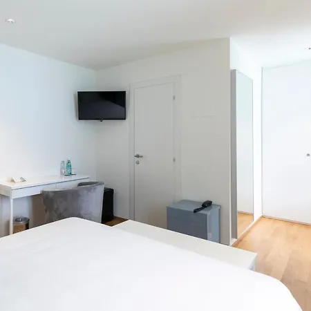 Lac Hotel 3*
