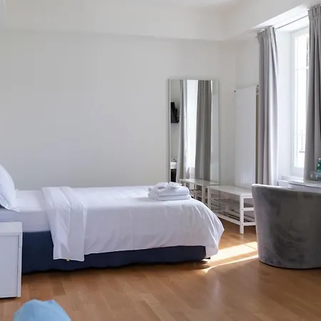 Lac Hotel